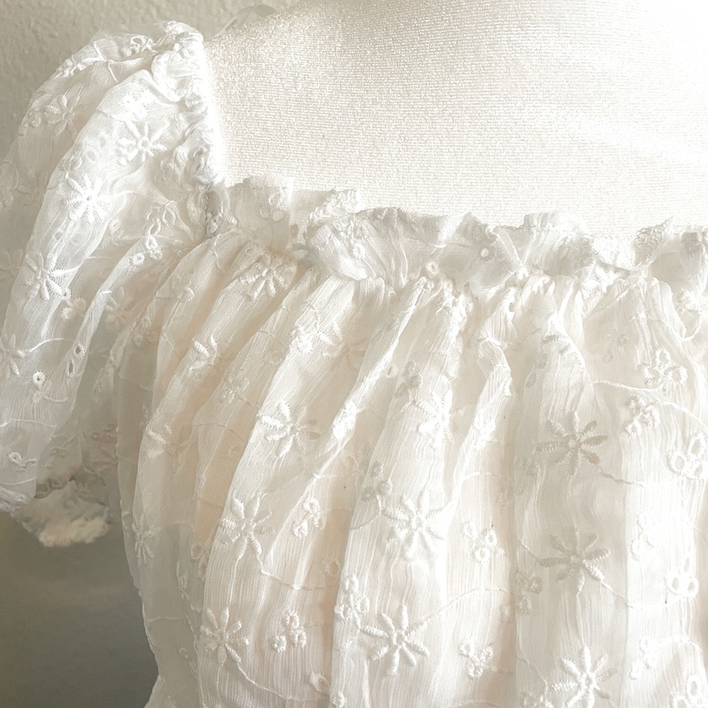 M Lulus Cottage Blouse